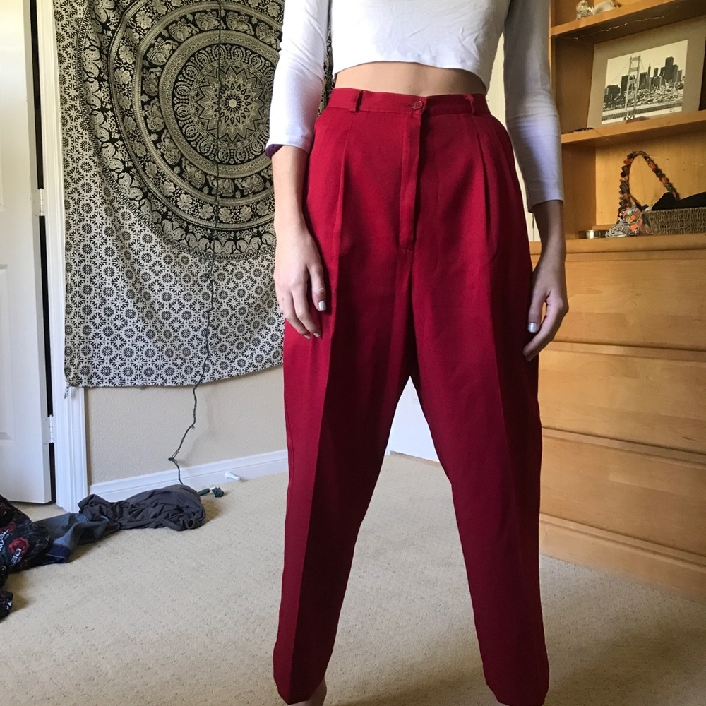 Red high waisted pants - Picture 2 of 7